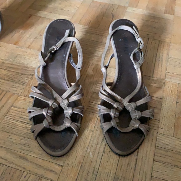 Ladies bronze sand led with a small kitten heel - Picture 1 of 2